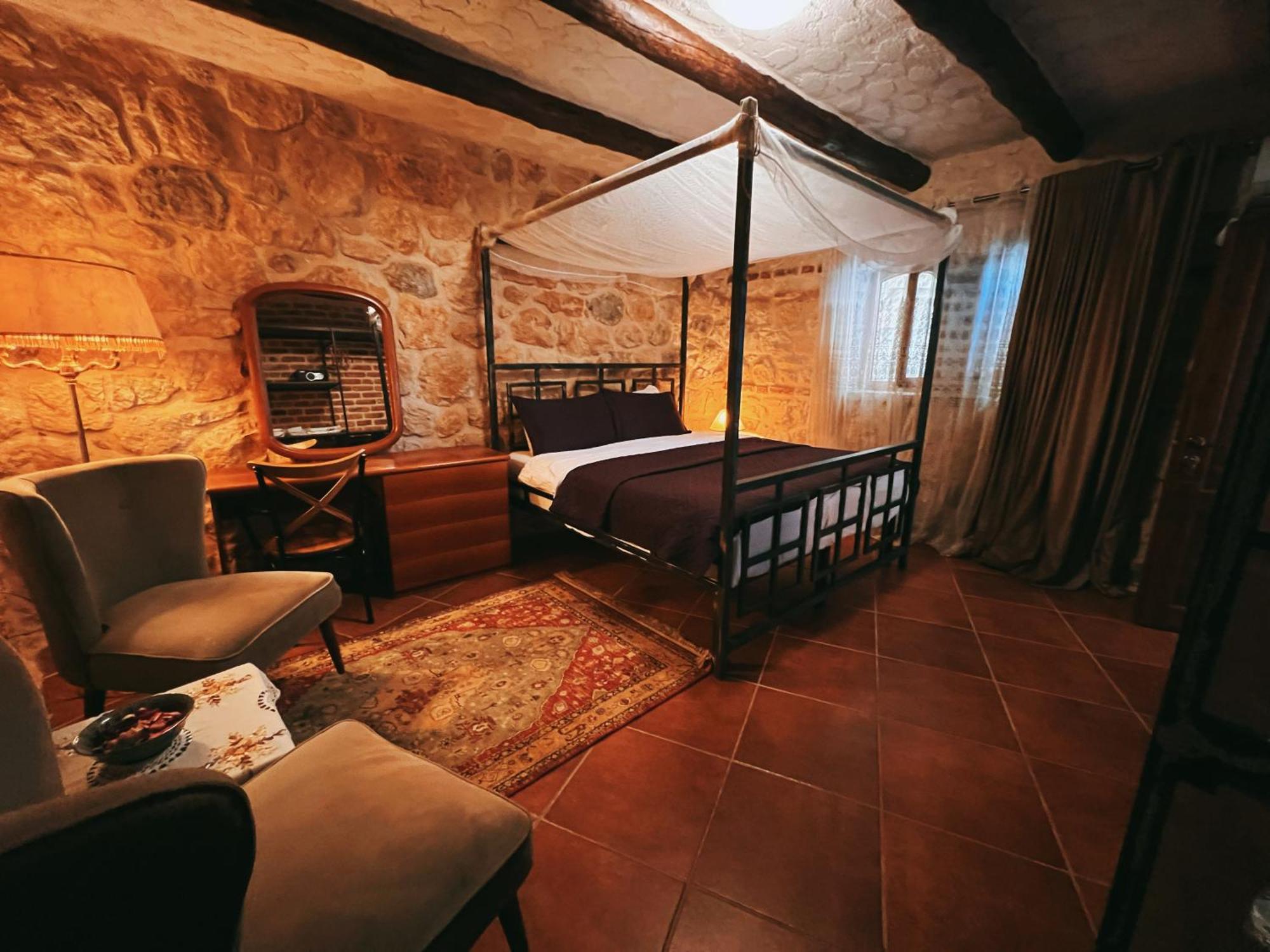Chateau Fasel Tiranë Luaran gambar