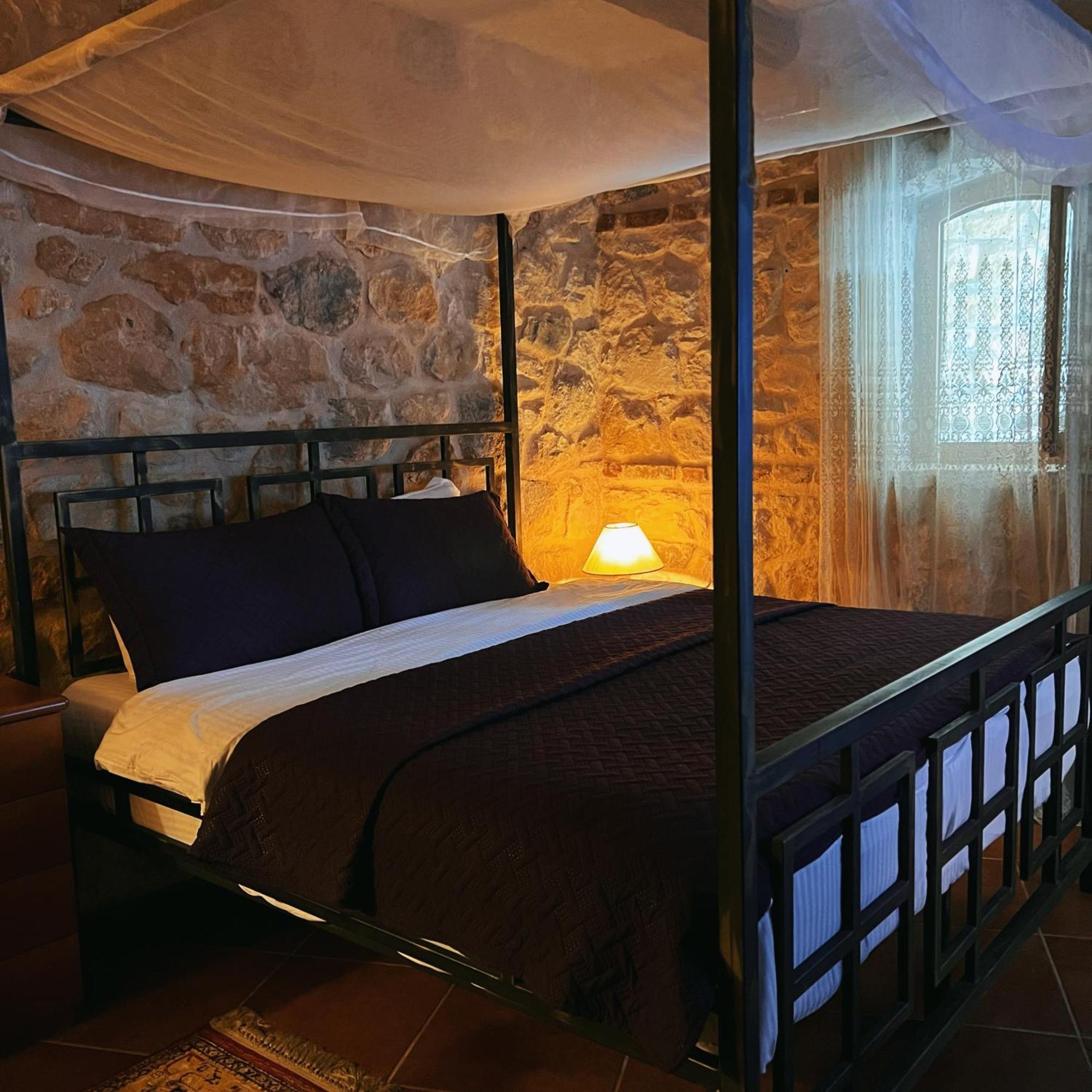 Chateau Fasel Tiranë Luaran gambar