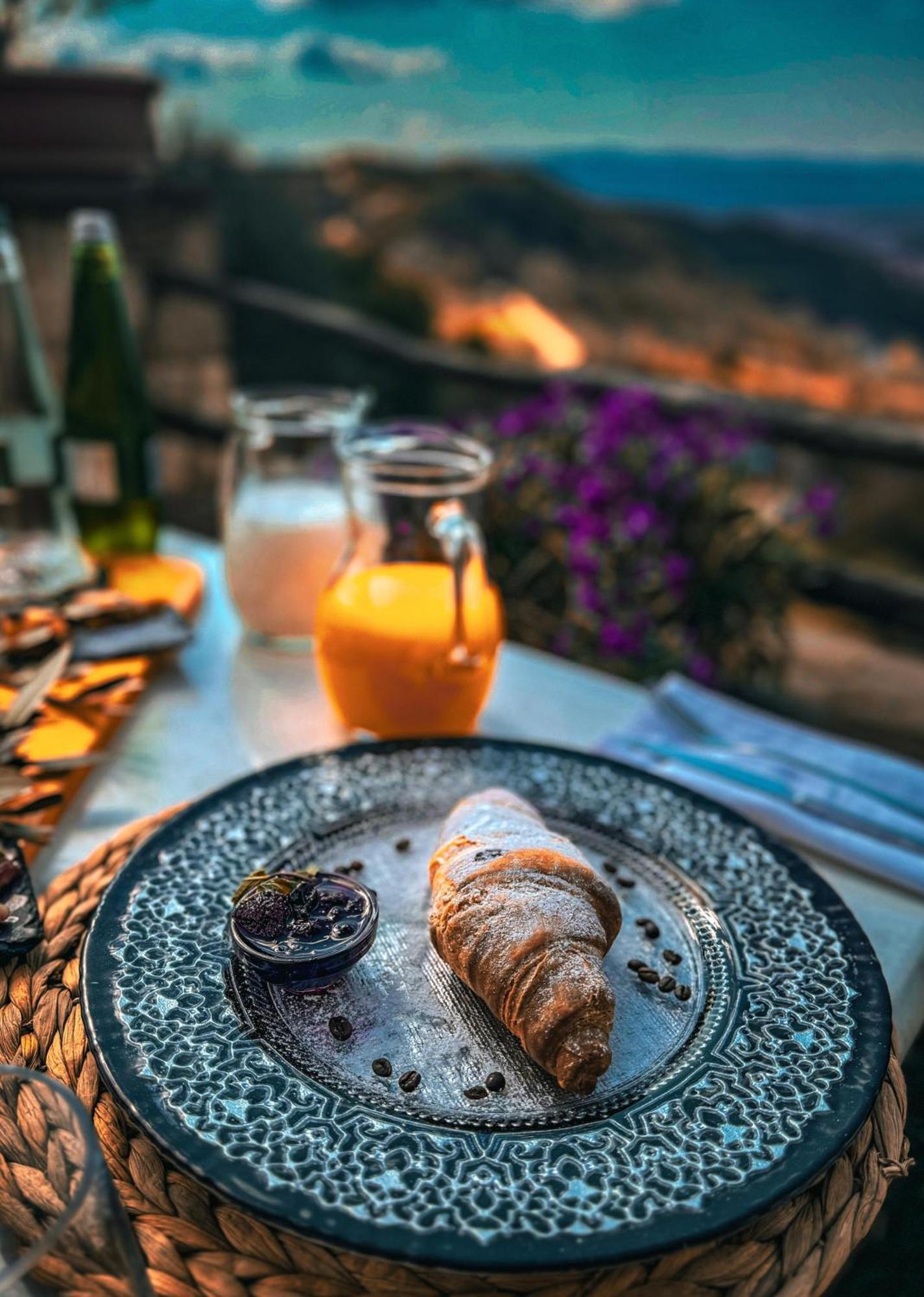 Chateau Fasel Tiranë Luaran gambar