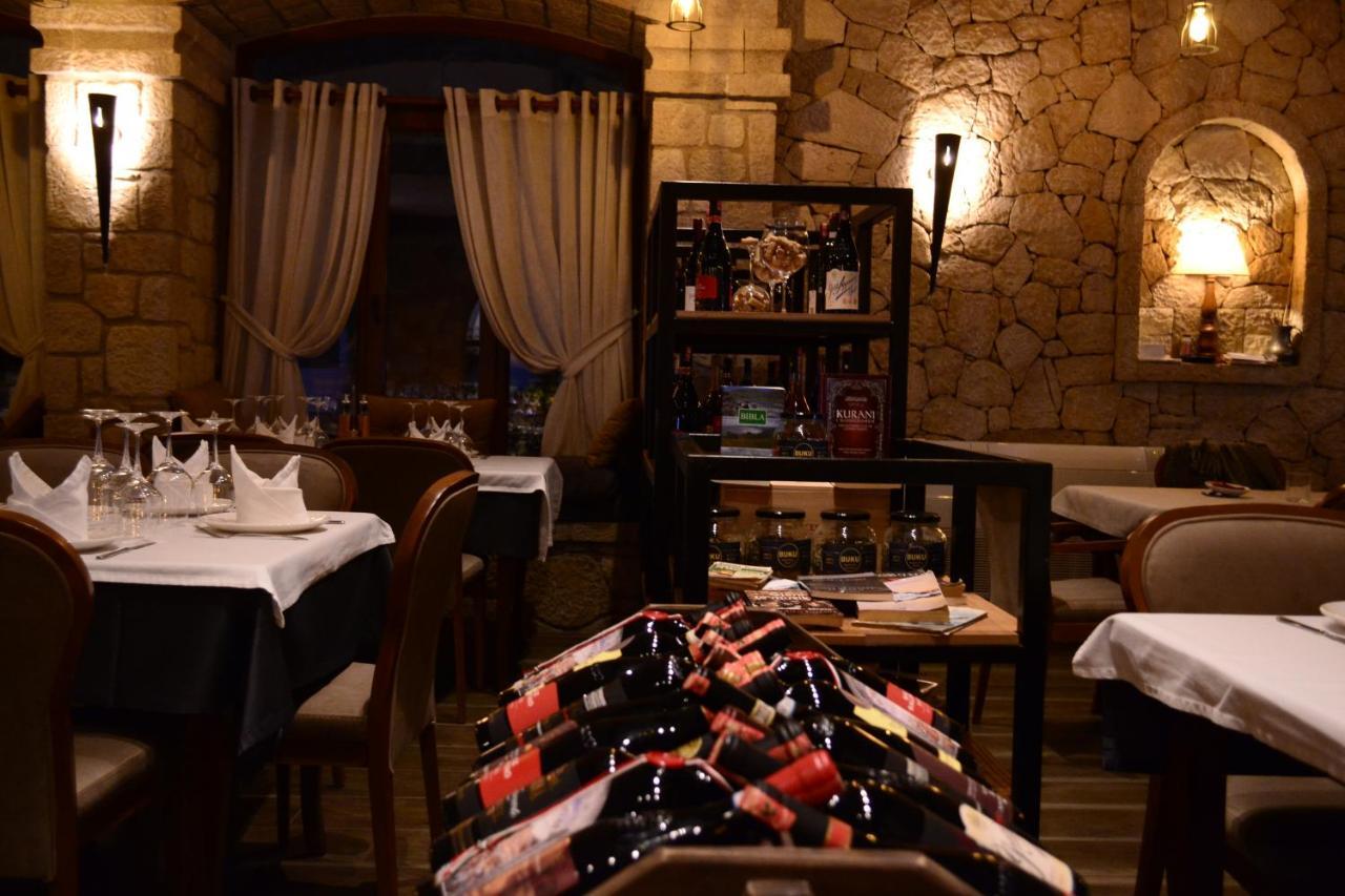 Chateau Fasel Tiranë Luaran gambar